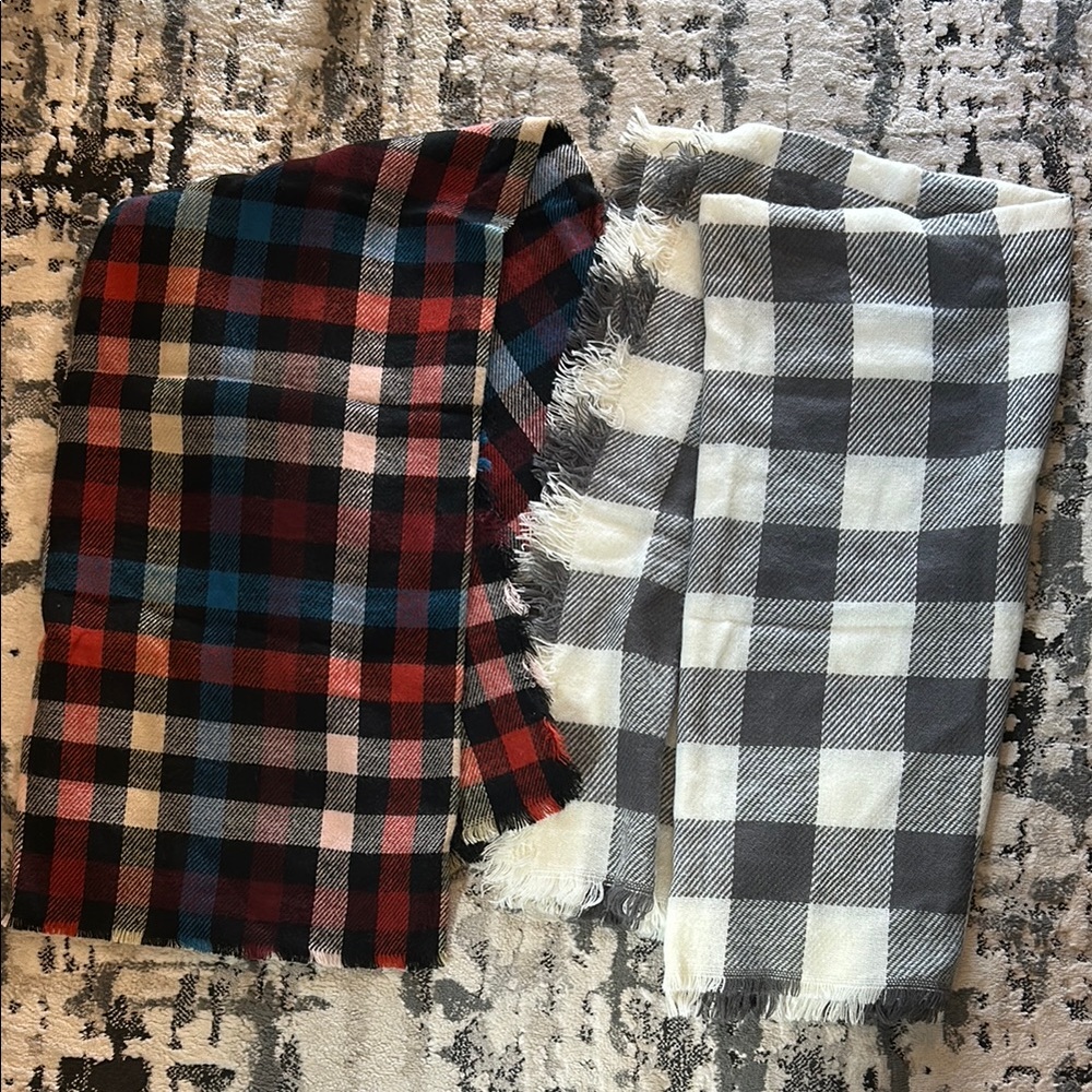 2 plaid scarves!! Like new!